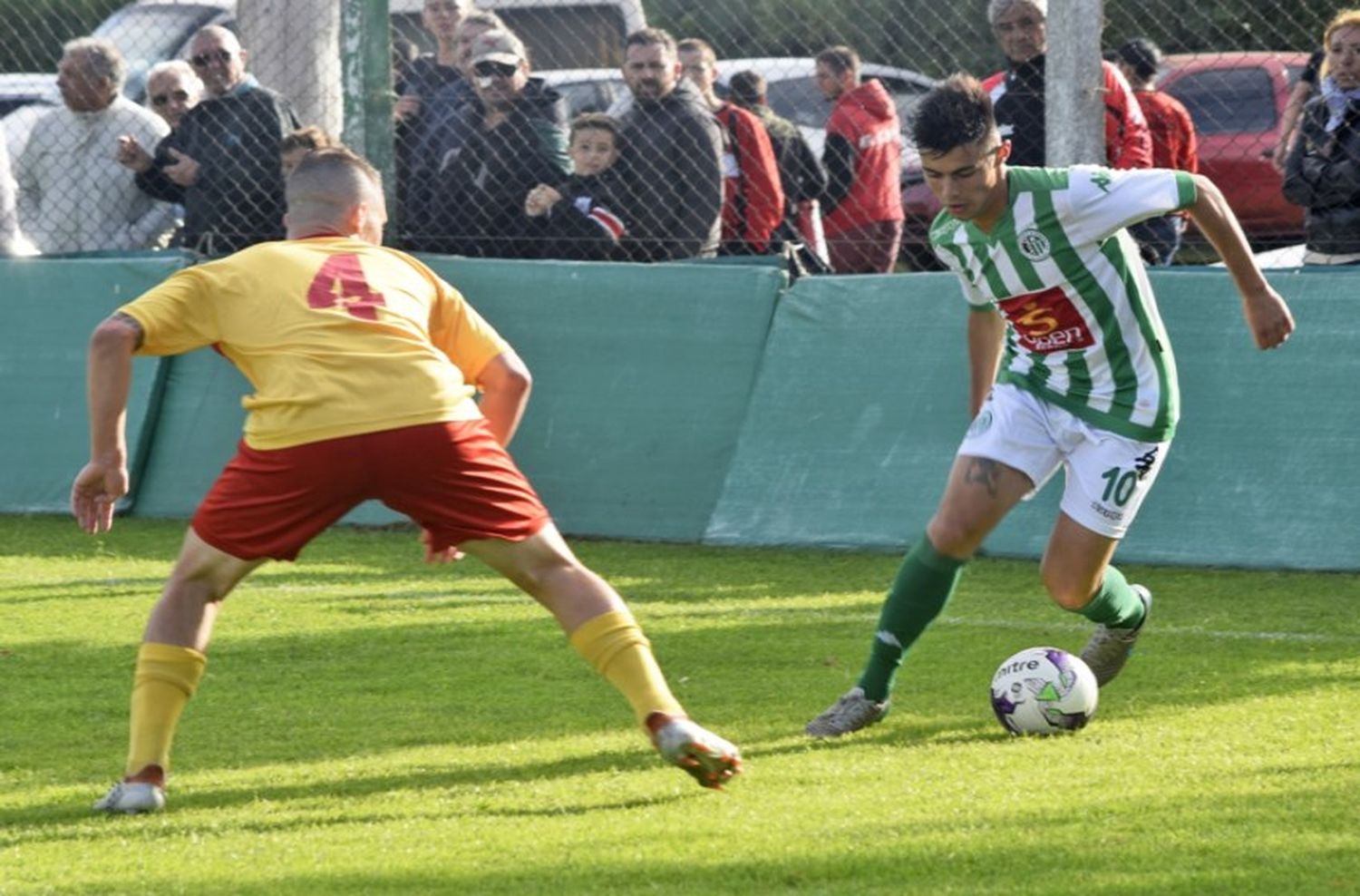 Fútbol Local: Kimberley y Urquiza no aflojan y siguen punteros