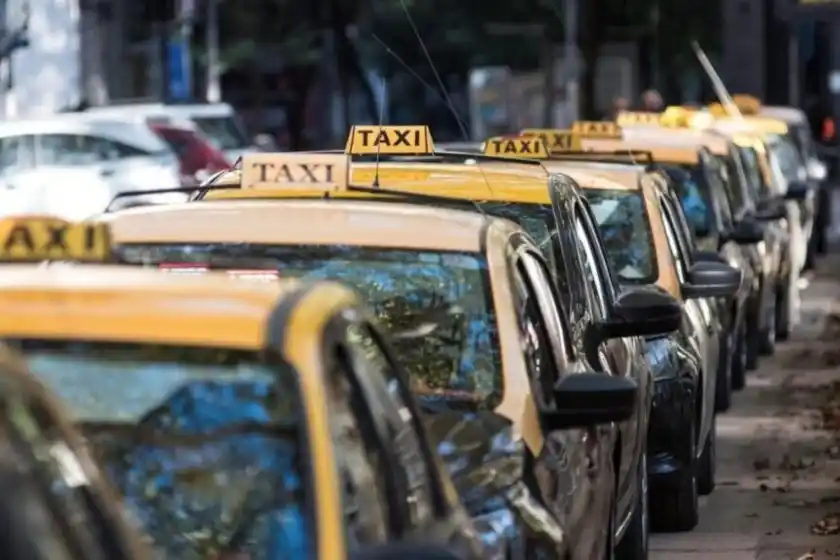 Nueva tarifa promocional de taxis en Rosario
