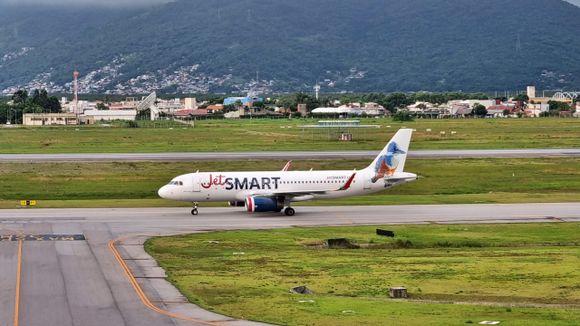 JetSMART inauguró sus vuelos entre Buenos Aires y Florianópolis
