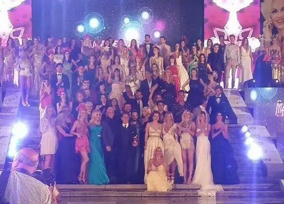 Gervasio Larrivey maquilló en el 20 aniversario del Mar del Plata Moda Show