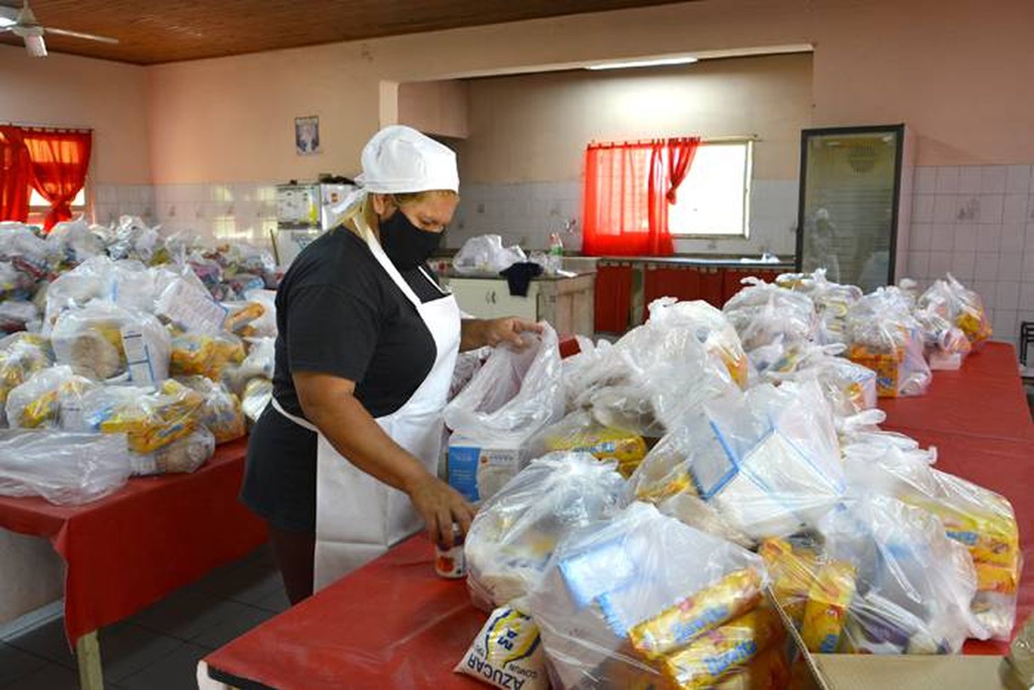 Garantizan la asistencia alimentaria de niños y adolescentes entrerrianos