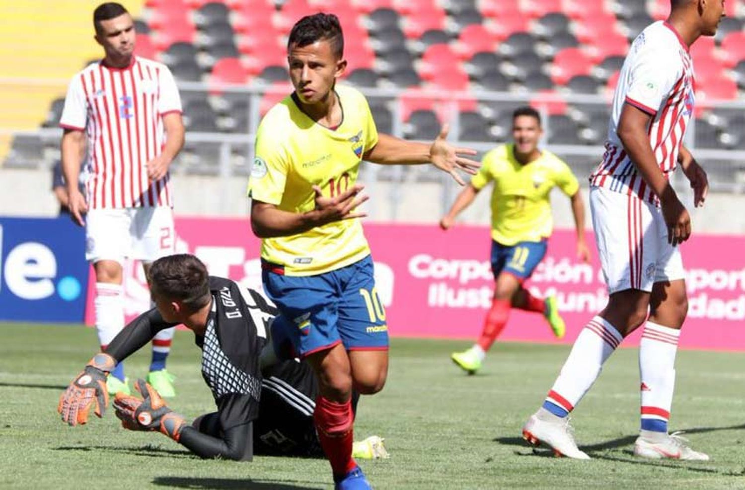 Ecuador sorprendió a Paraguay en el debut