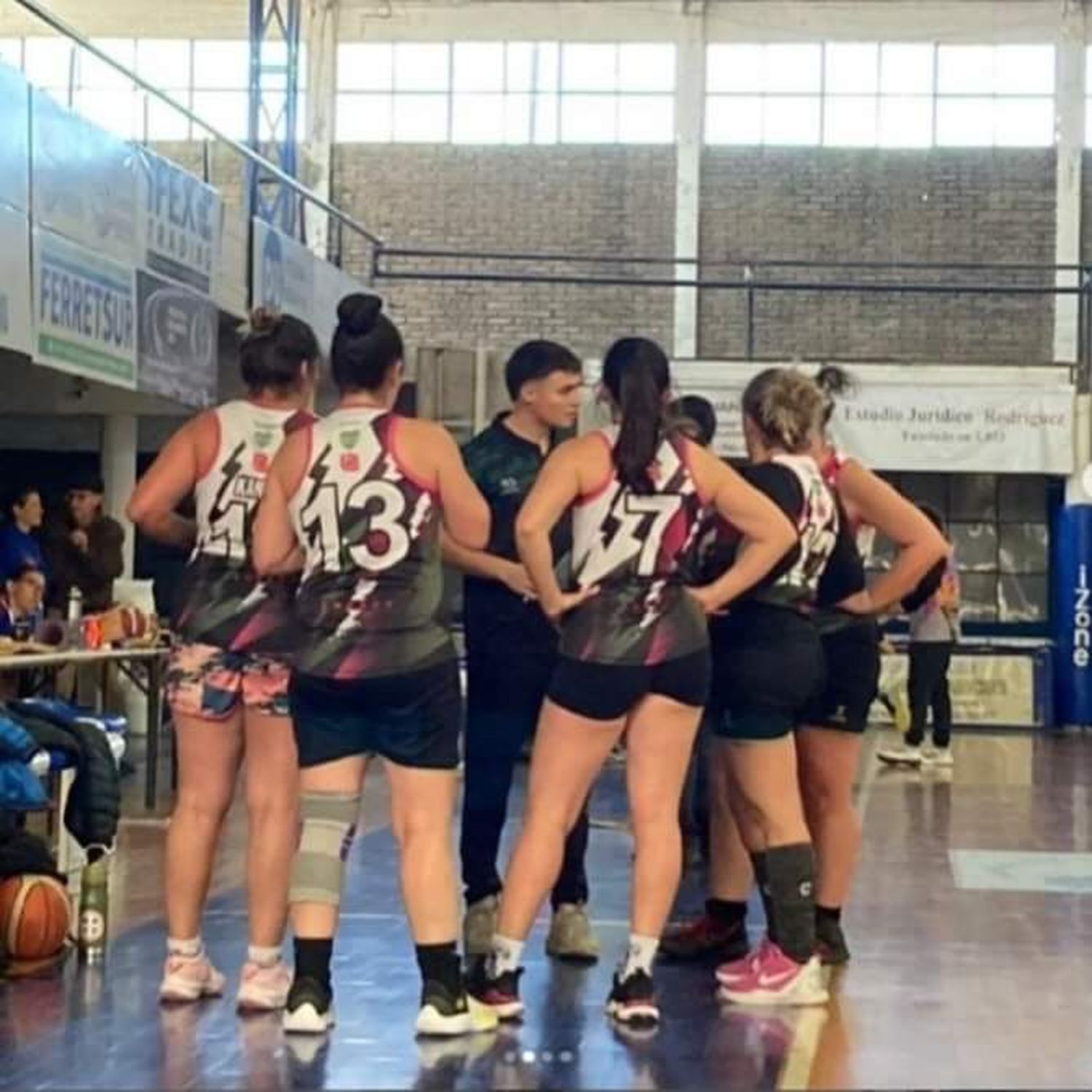 B.H. femenino 2