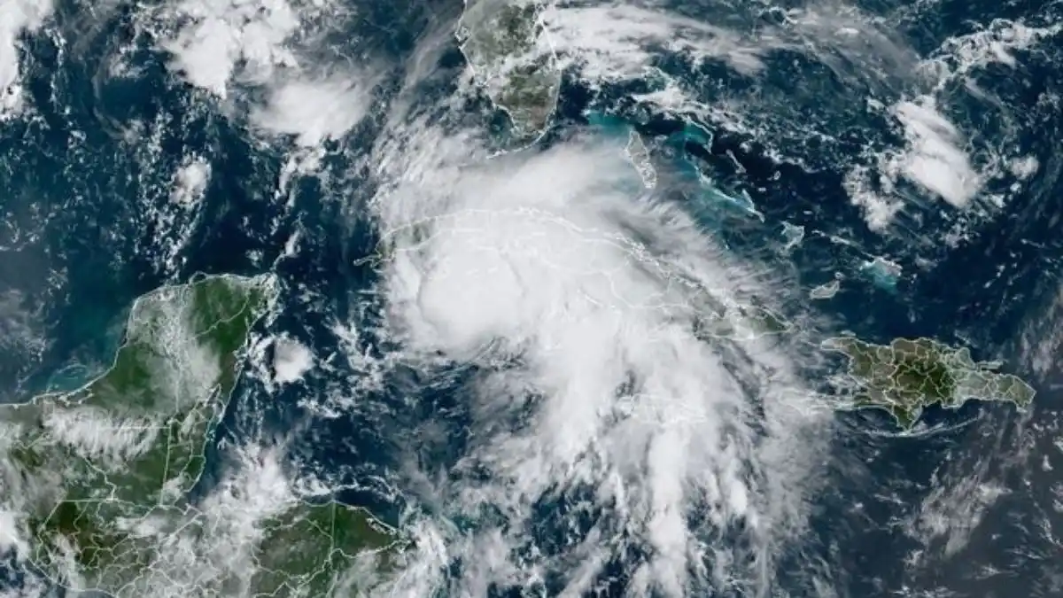 El ciclón Ida se convirtió en huracán al acercarse a Cuba