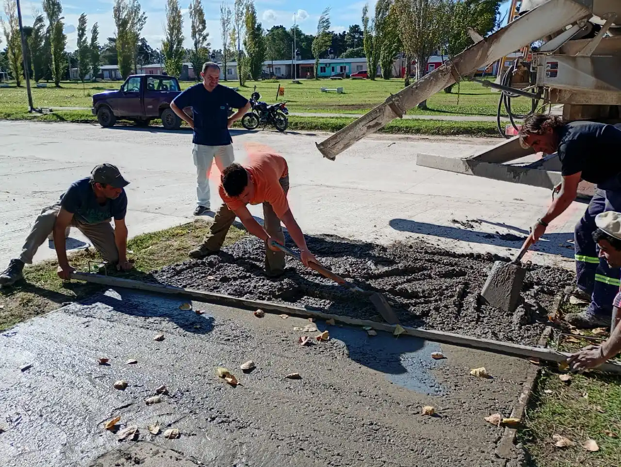 Orense: Bacheo y pavimentación en el ingreso a la Unidad Sanitaria