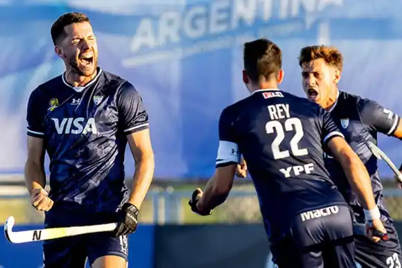 Triunfo de Los Leones y derrota de Las Leonas ante Alemania