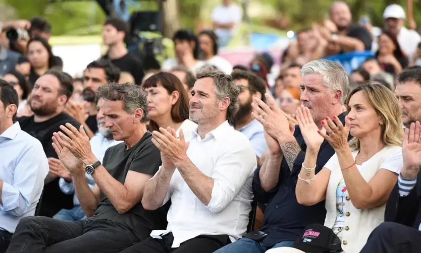 Achával: “Votamos un modelo de país que defiende la salud, la educación, el trabajo y la soberanía”