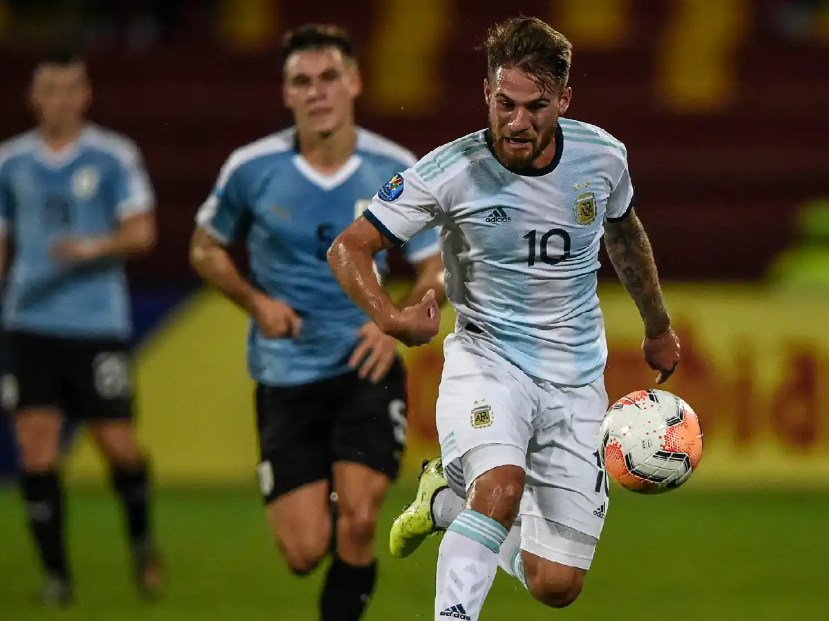 Argentina goleaba pero terminó sufriendo ante Uruguay