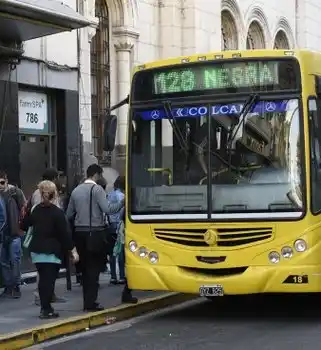Por el alza de costos, se estudia una suba del boleto