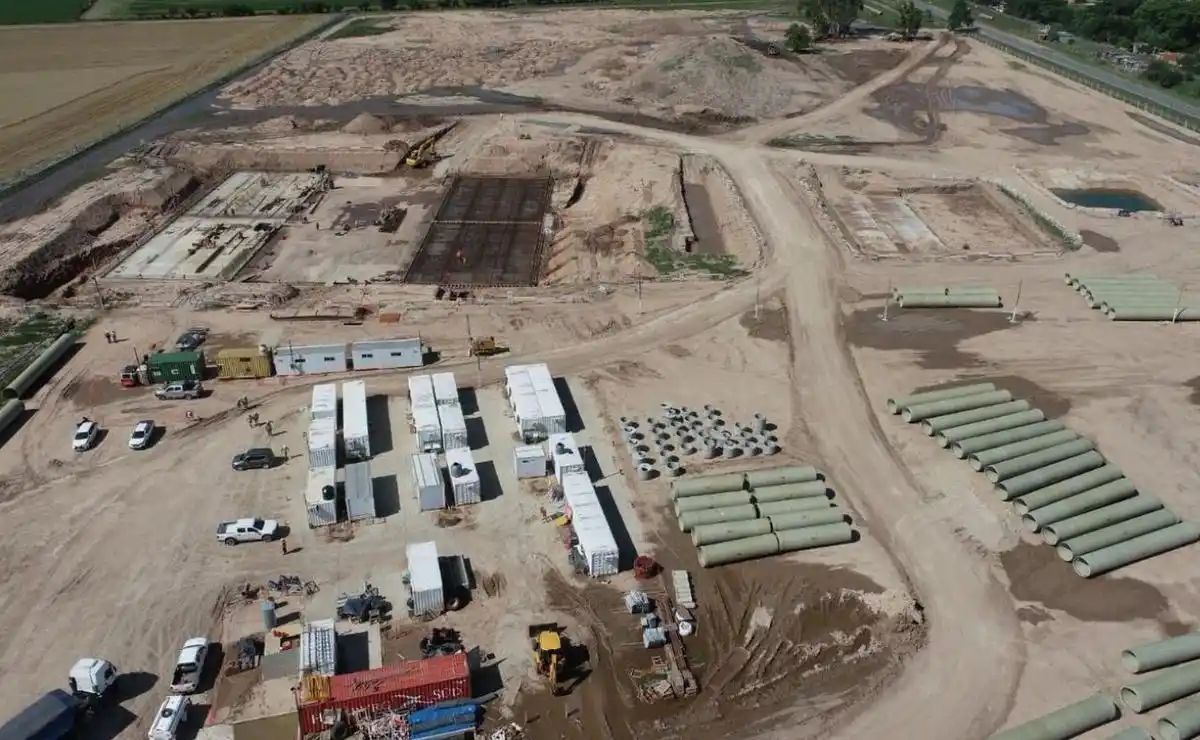 El proyecto abastecerá de agua potable a 83 localidades de Santa Fe y Córdoba.