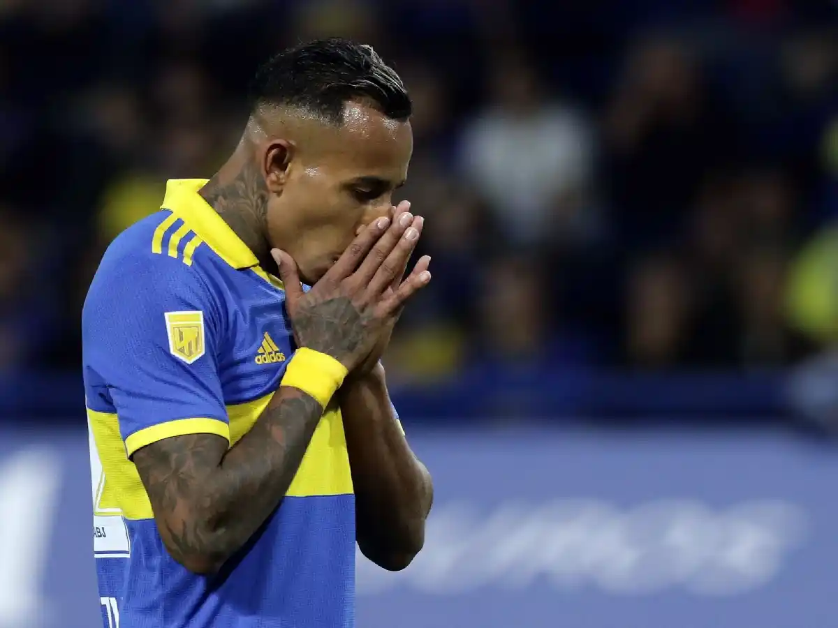 El colombiano Sebastián Villa no jugará más en Boca tras la condena en su contra