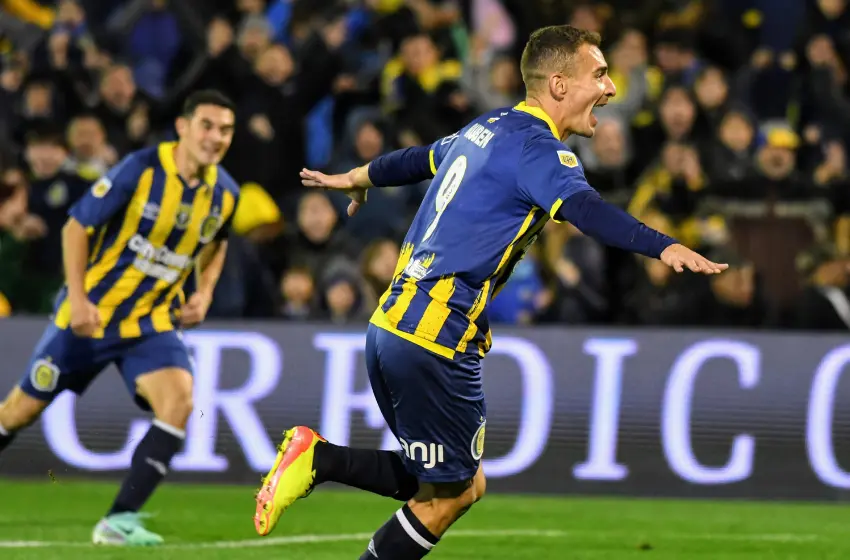 Marco Ruben ingresó y anotó un gol para el empate de Central ante Lanús.