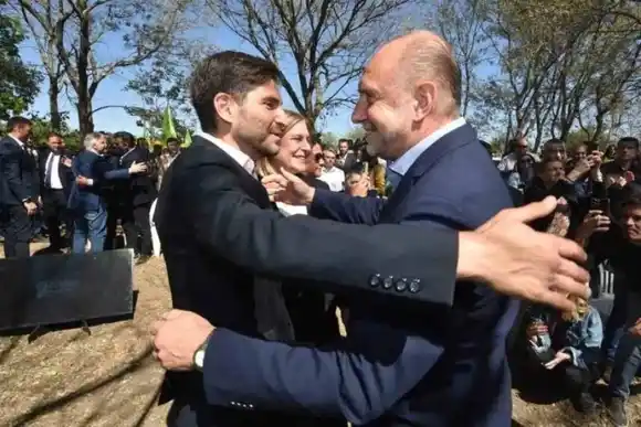 Perotti confirmó que invitó a Pullaro a sumarse a la delegación a Kuwait: “Debemos transitar maduramente estos pasos”