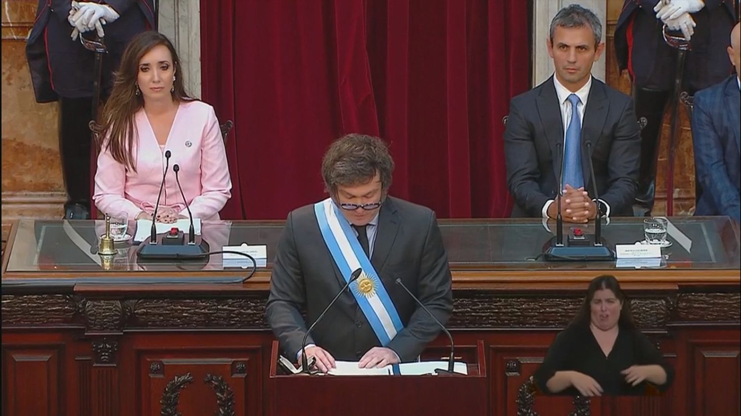 Asamblea Legislativa: Milei convocó a firmar «un nuevo contrato social», el 25 de mayo en Córdoba