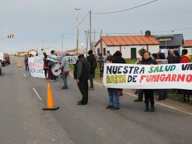 Mar del Plata: Denuncian fumigaciones que producen casos de aborto espontáneo y cáncer