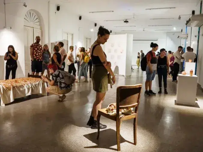 Inauguran una nueva exposición de arte contemporáneo entrerriano en AURA