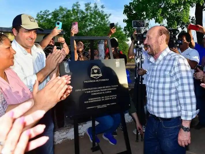 El Gobernador destaco que la nueva estación
eléctrica beneficia a cerca de 490 formoseños