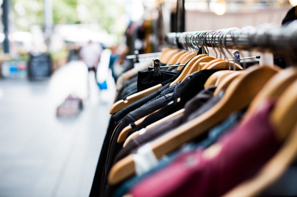 Ventas minoristas cayeron 25,5 %