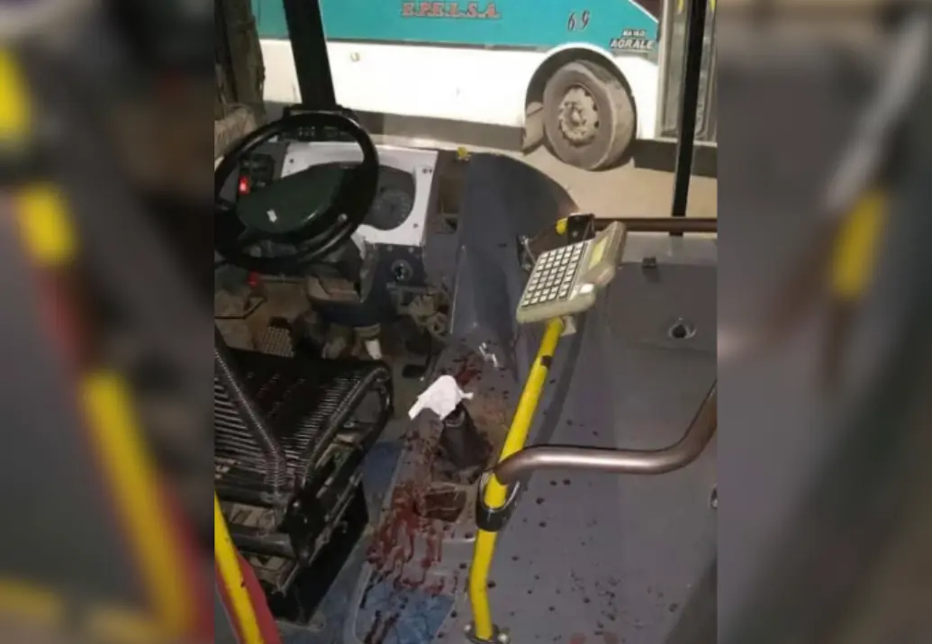 Colectivos en el conurbano: a un chofer le amputaron tres dedos y a otro lo apuñalaron con un destornillador
