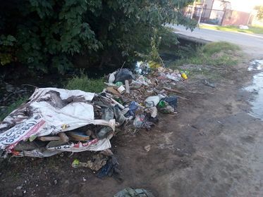 Reclamo por basura en Mateo Sbert y Lavalle