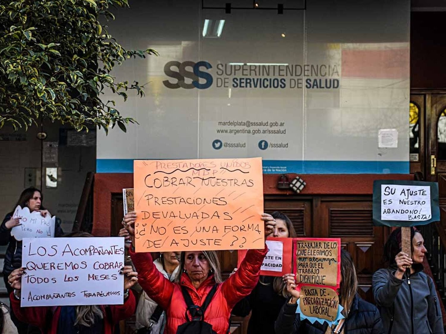 Profesionales de la discapacidad inician paro en Entre Ríos bajo el lema “Discapacidad en emergencia”