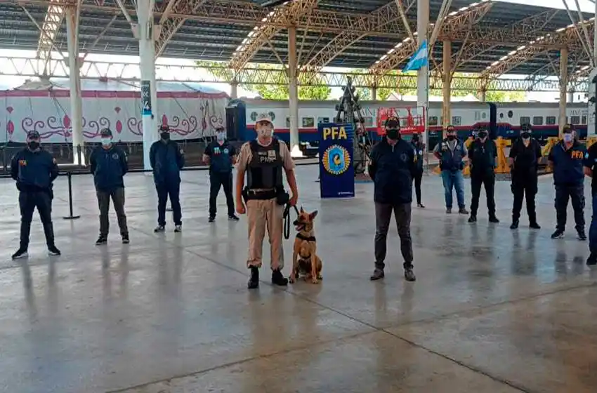 Las Fuerzas Federales, unidas y alertas en la Estación Ferroautomotora