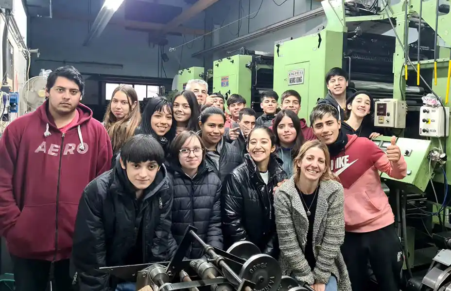La Secundaria N° 1 visitó Ecos Diarios