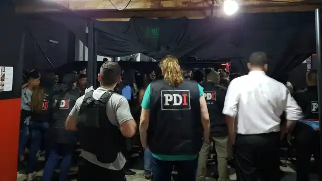 Clausuran boliche sospechado de ser fuente de ingresos de Los Monos