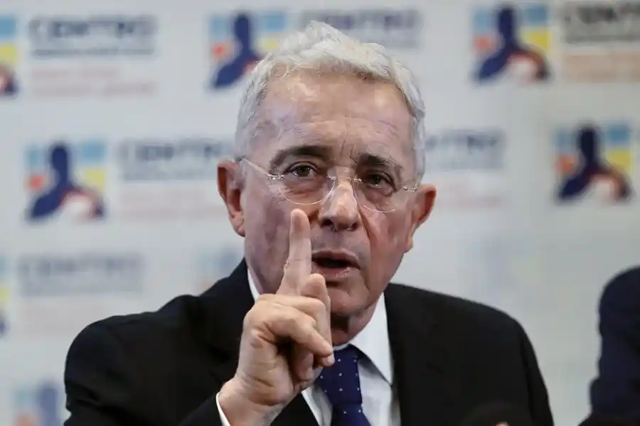 Alvaro Uribe, ex presidente de Colombia