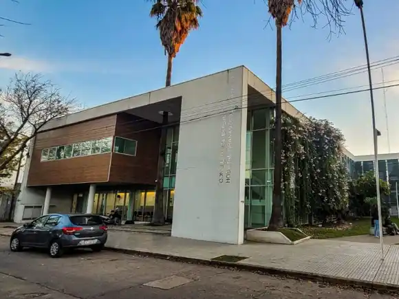 Murió un trabajador rosarino en San Lorenzo tras electrocutarse