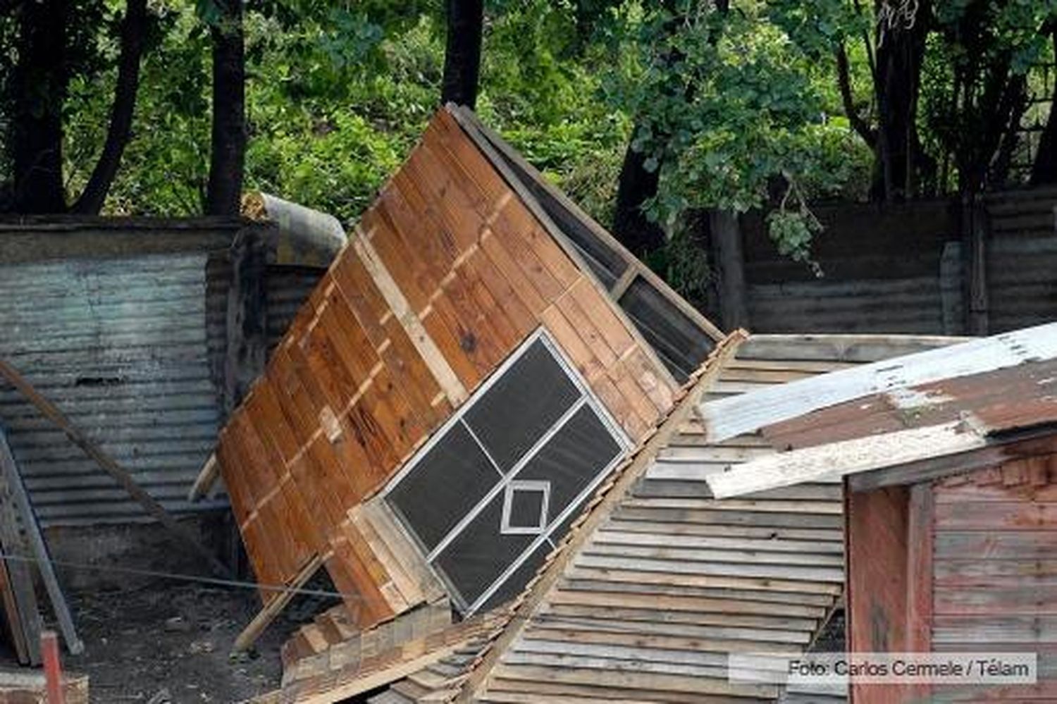 Tornado causó destrozos en Berazategui