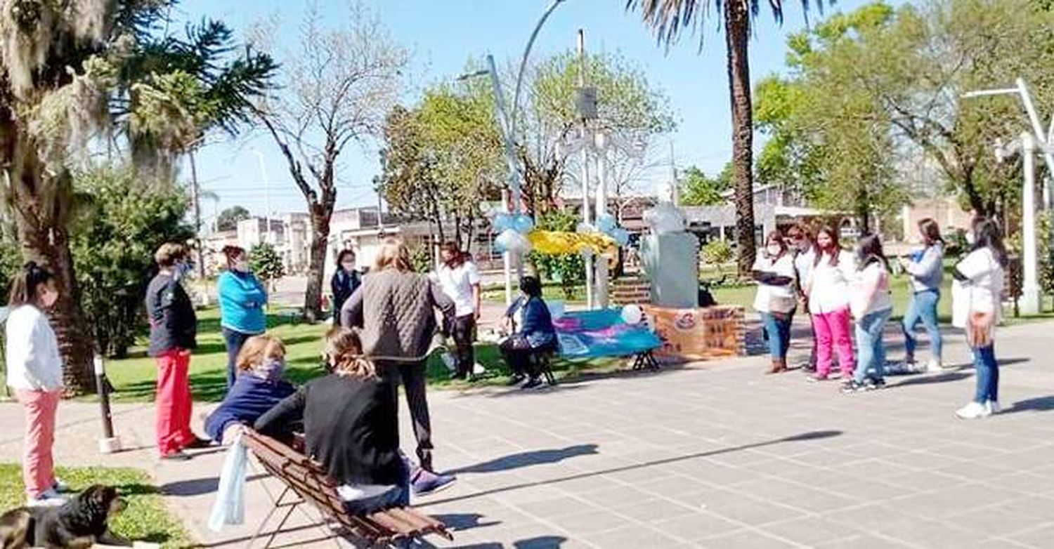 Los enfermeros se movilizaron hacia la plaza