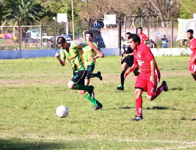 Independiente venció a Sarmiento y sigue firme en el Clausura