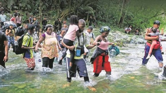 OBLIGADOS a cambiar sueños por desafíos: la mayoría de los niños que cruzan el Darién son venezolanos