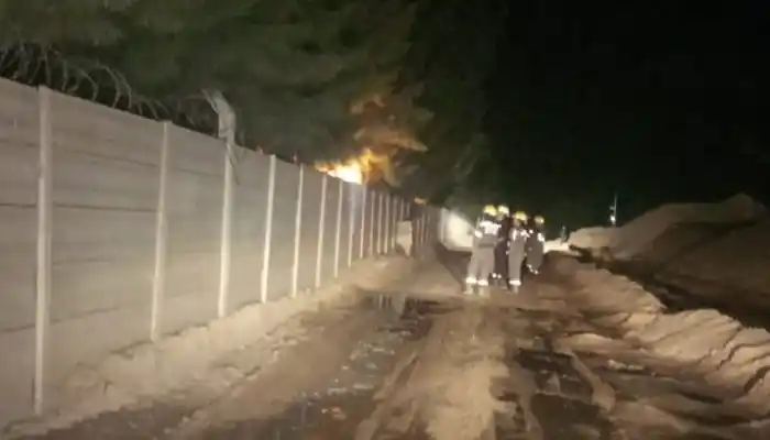 Ambos siniestros tuvieron lugar durante la madrugada del sábado.