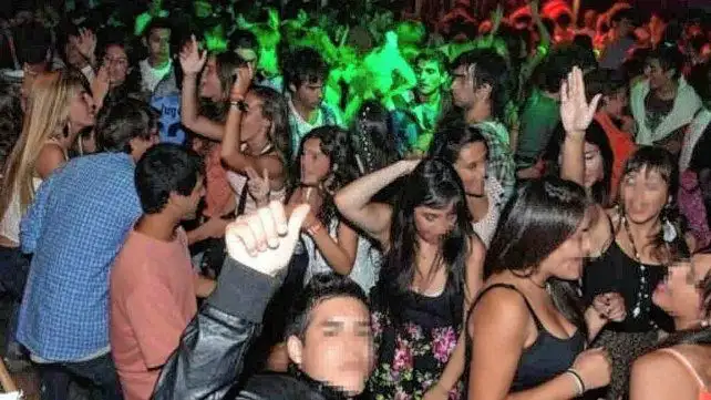 Multaron por $3millones al organizador de una fiesta clandestina