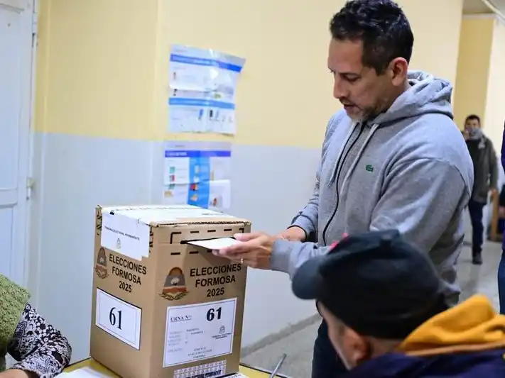 De la Rosa dijo que el gobernador Insfrán 
“lidera un peronismo con identidad formoseña”