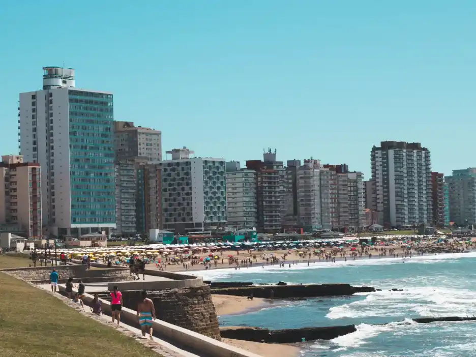 Una menor de 15 años fue violada en Miramar - foto ilustrativa de la ciudad