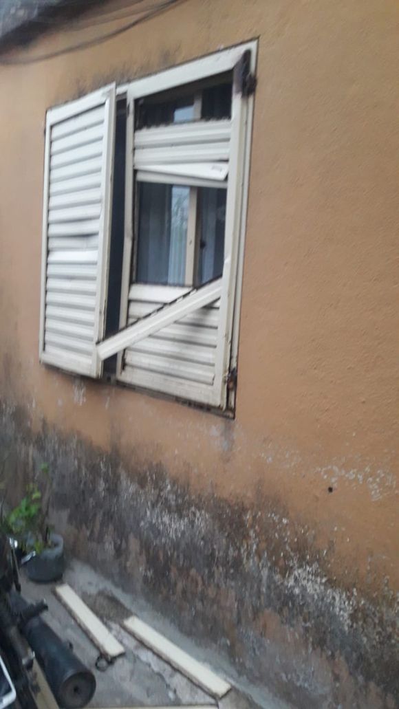 Le rompieron toda la casa en el Barrio Fonavi II