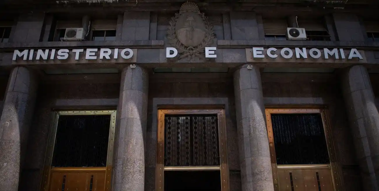 Nación ya avisó que avalará la toma de créditos y emisión de bonos de Santa Fe