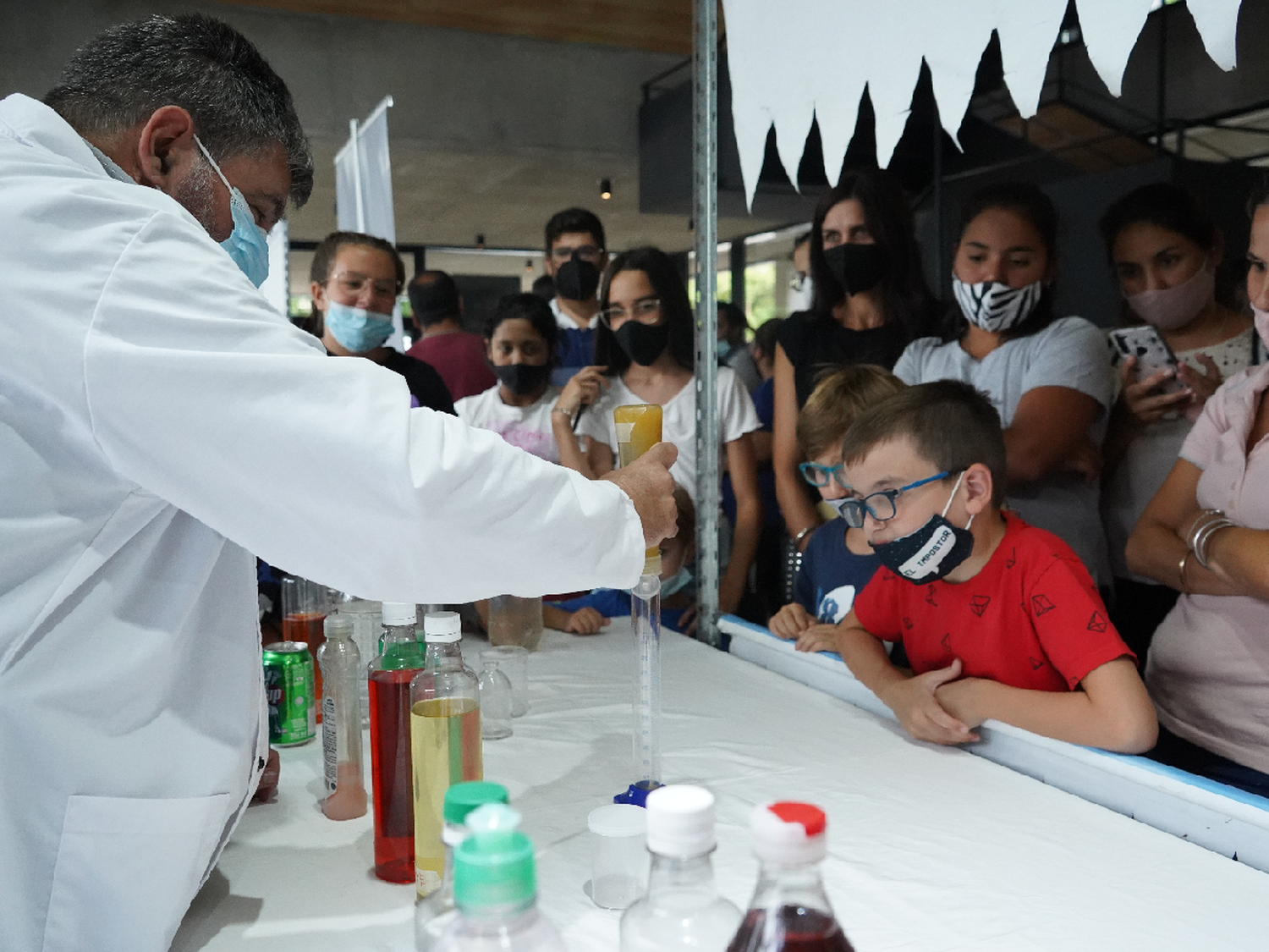 Al final de las vacaciones, la ciencia  divirtió a los chicos en la Técnoteca 