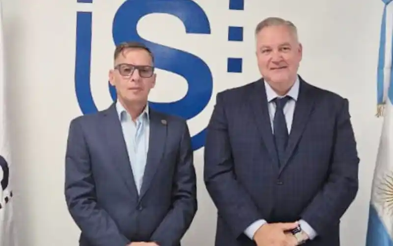 Entre Ríos firmó dos convenios para fortalecer la formación policial