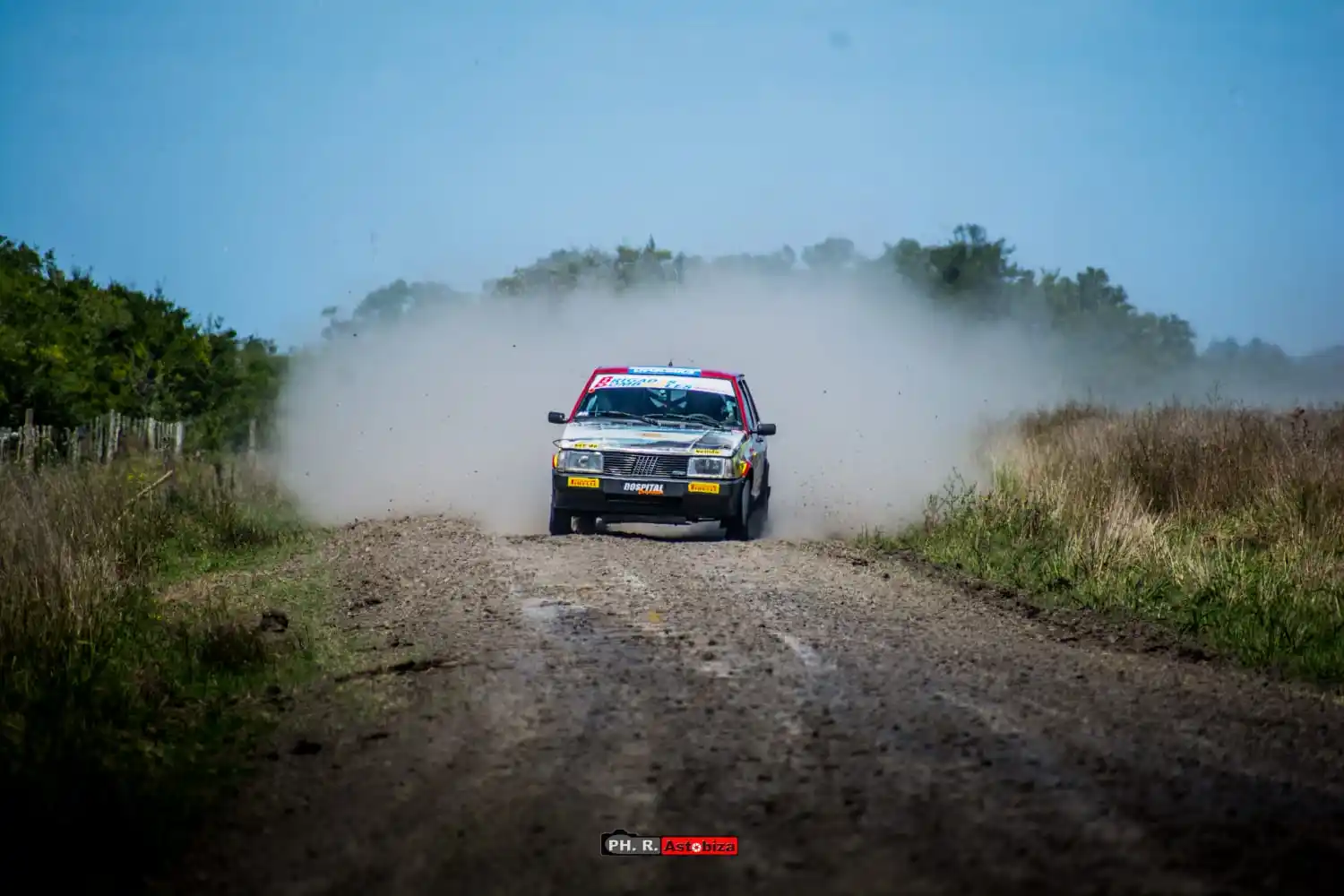 Chascomunenses animaron la cuarta fecha del Rally Mar y Sierras en Castelli
