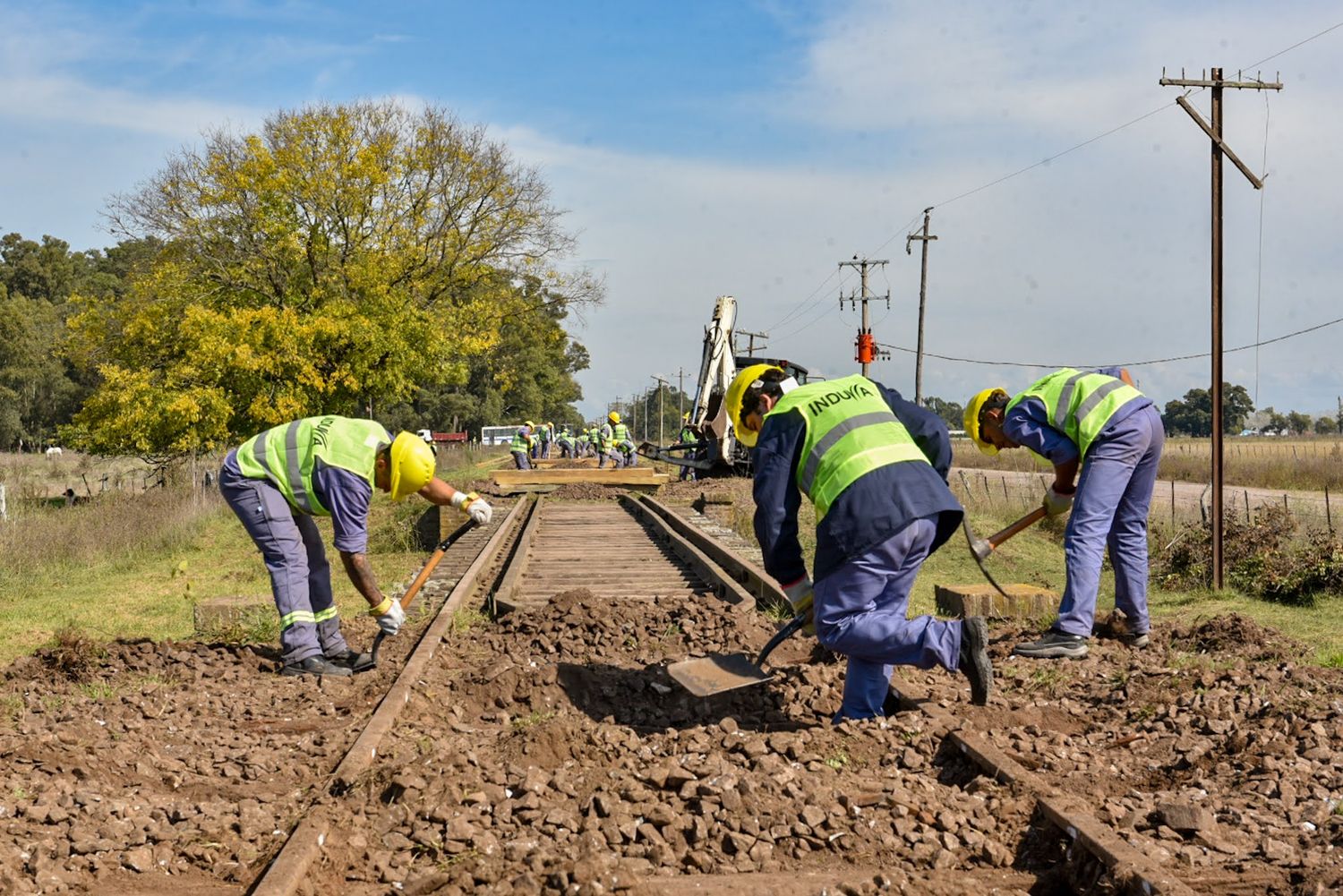 “Trabajamos a contrarreloj en este desafío de volver con el tren a Tandil"