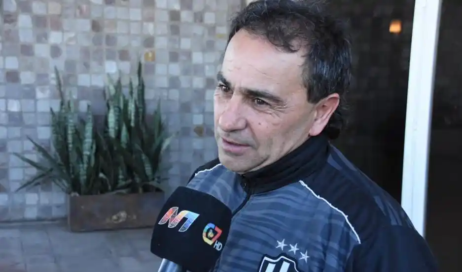 Central Córdoba espera contar con Oscar Salomón