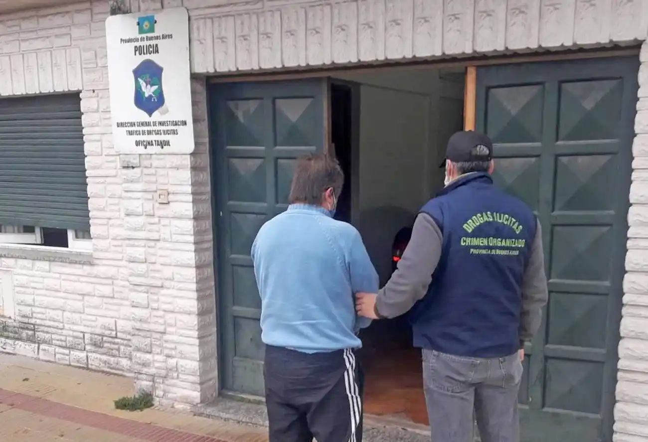 Volvieron a aprehender a un hombre por venta de drogas