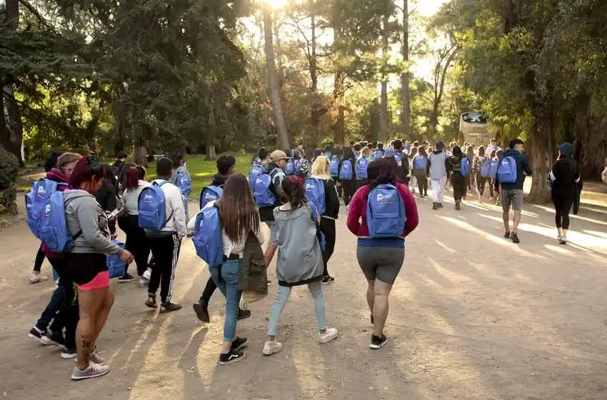 Egresados disfrutan del programa Viaje de Fin de Curso.