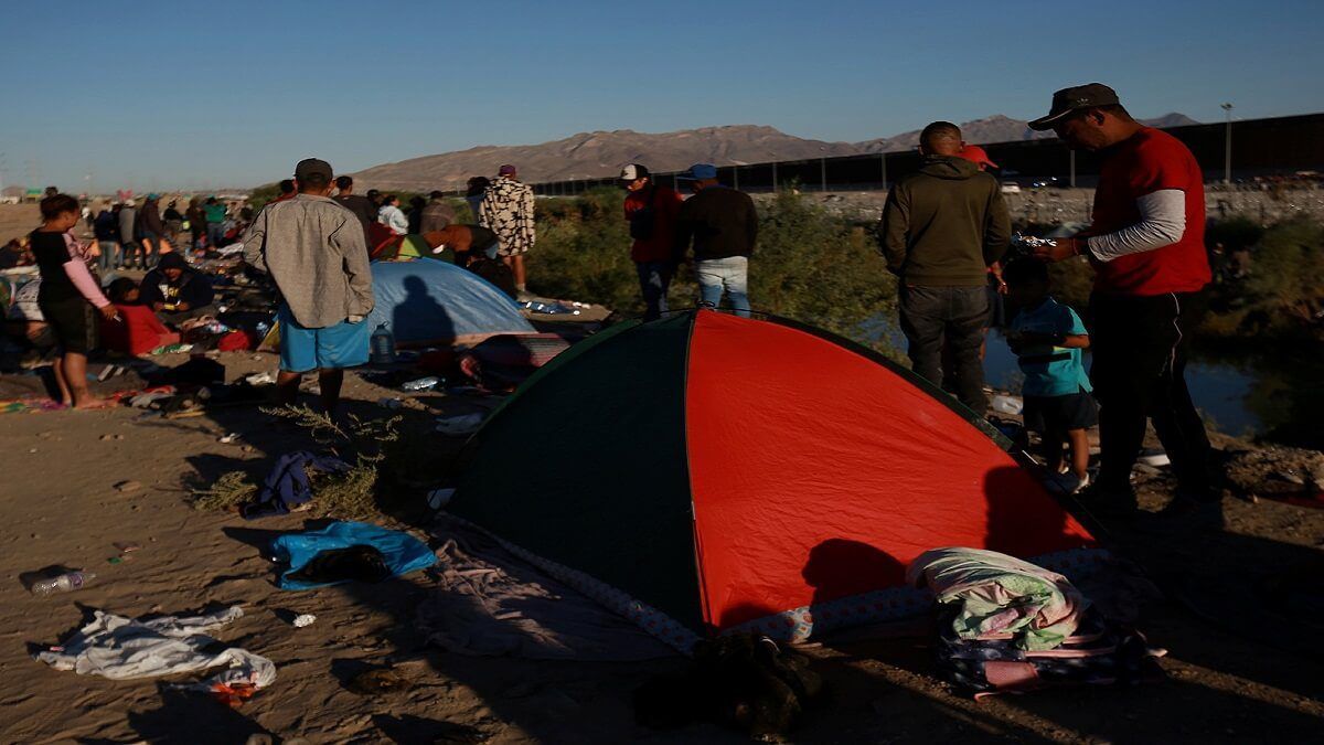ABREN «ALBERGUE EMERGENTE» para migrantes en Ciudad Juárez: hay más de 2.500 en campamentos