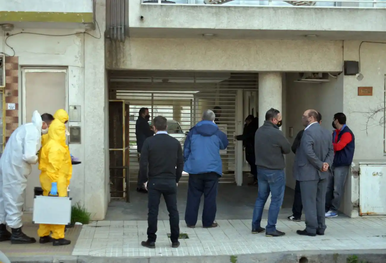 Otra inspección ocular en la  escena trágica, buscando “leer”  cómo ocurrió el asesinato