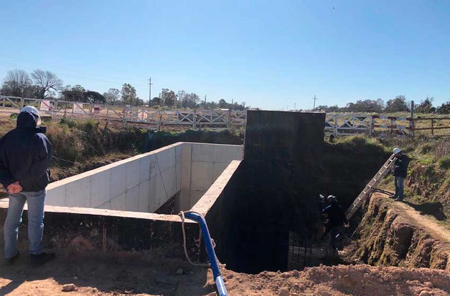 Acueducto Oeste: realizarán importante empalme de cañerías para avanzar con su construcción